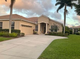 8110 Victoria Falls Cir, Sarasota, FL 34243