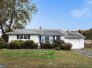 3 Kilmer Dr, Ewing, NJ 08638