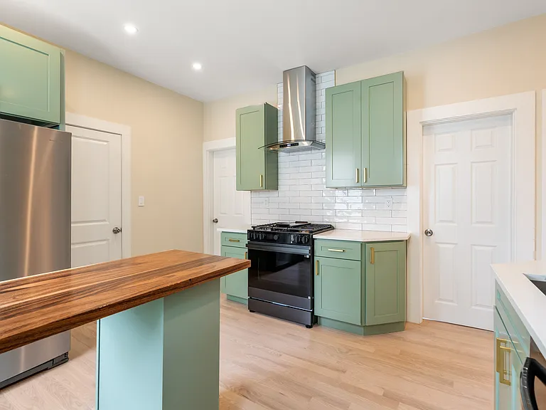 99 Beech St #2 — Photo 4
