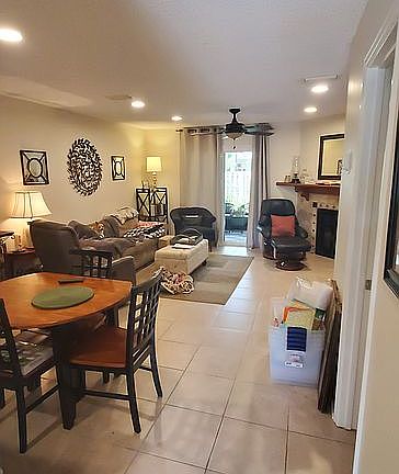 4th image of 1055 Sea Hawk Dr N