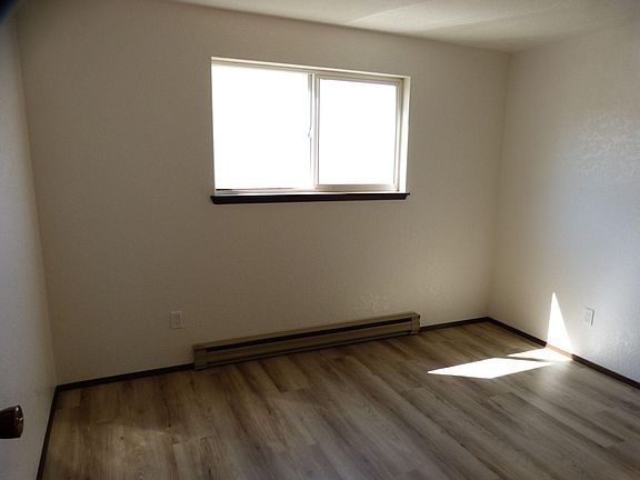 5th image of 118 S Chambers St
