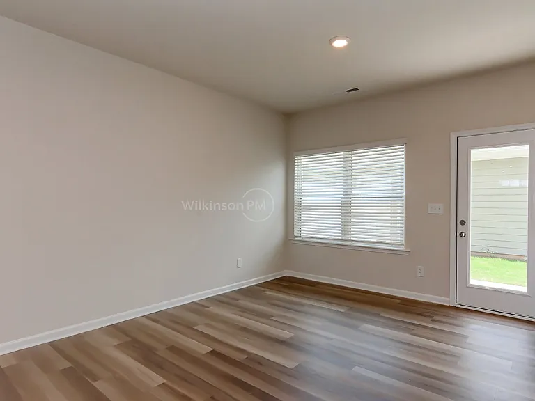 706 Sagecroft Ln — Photo 16