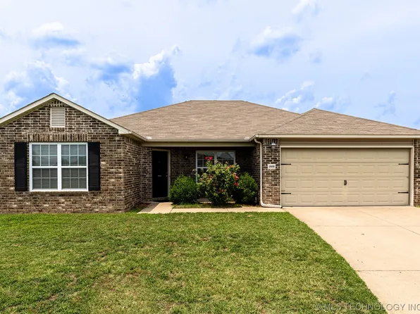 25058 S Brook Ln, Claremore, OK 74019