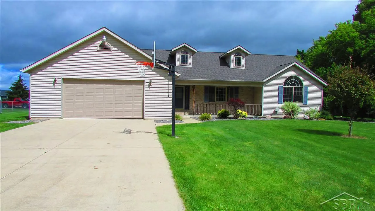 10280 Dice Rd photo 1