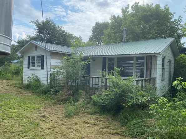 625 Winstead Rd, Walling, TN 38587