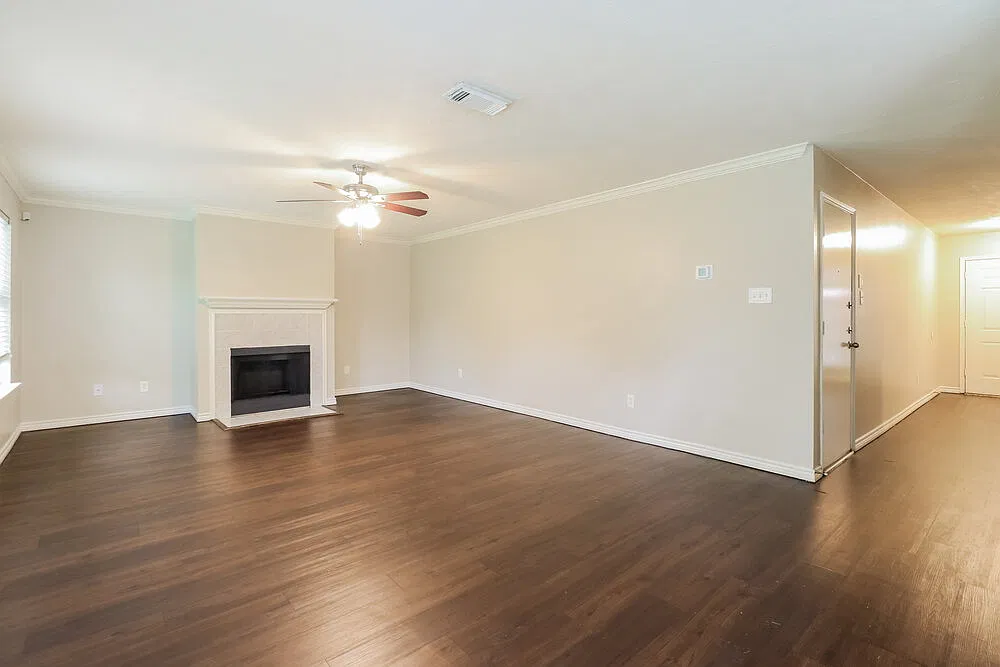 4 bed, 2.5 bath, 2560 sqft, $2,195 — Photo 4