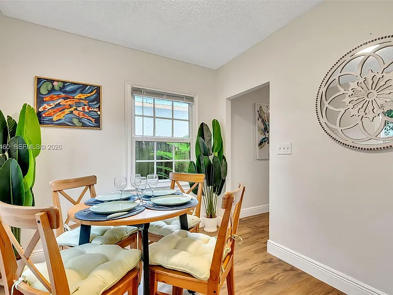 1826 NW South River Dr — Photo 15