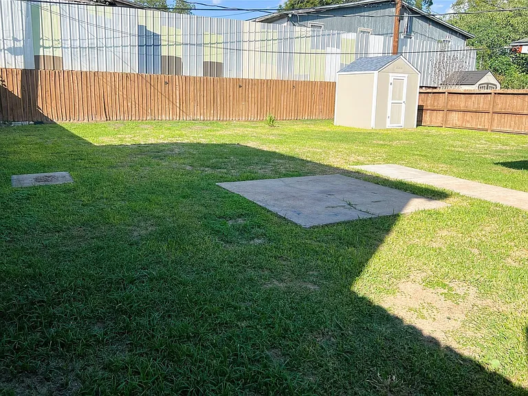 3515 Castledale Dr — Photo 37