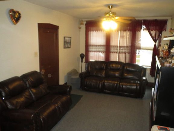 2nd image of 1612 S 51st Ct