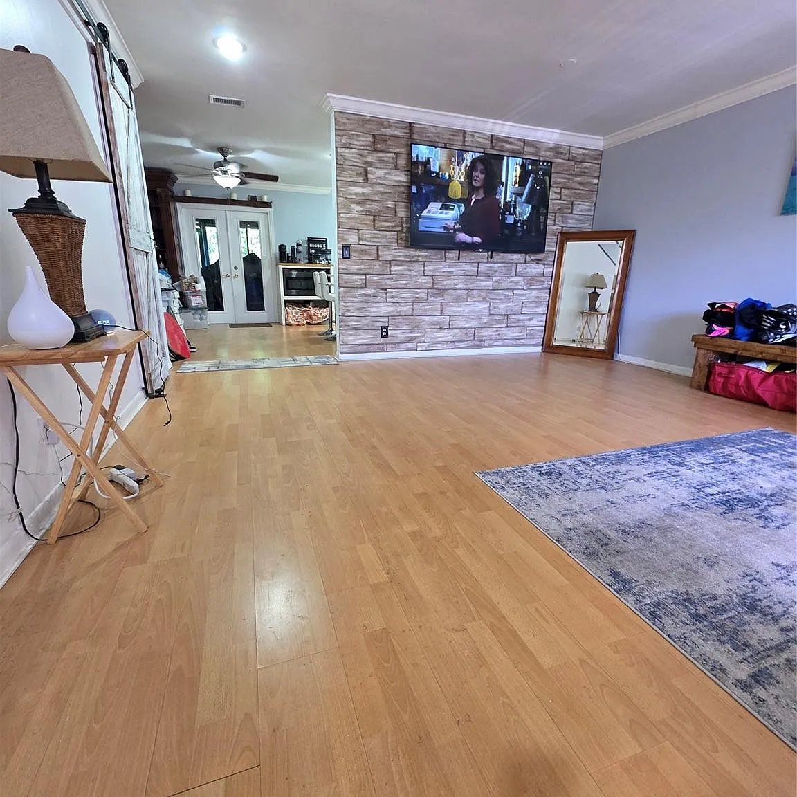 2 bed, 2.5 bath, 1384 sqft, $2,500 — Photo 1