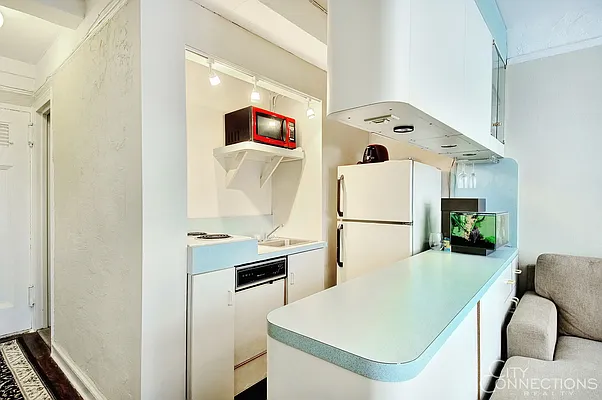 Sold by City Connections Realty | media 3