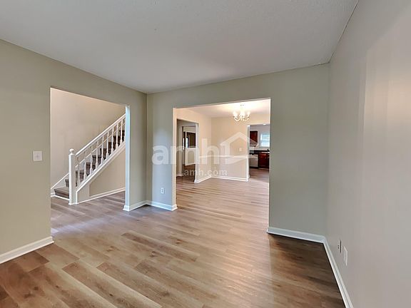 3rd image of 4935 Bridle Point Pkwy