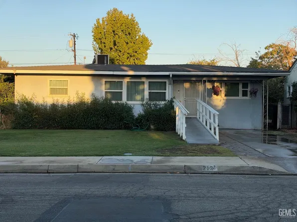 212 Western Dr, Bakersfield, CA 93309