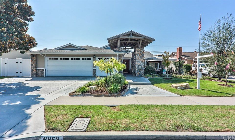 1st image of 6852 Laurelton Ave