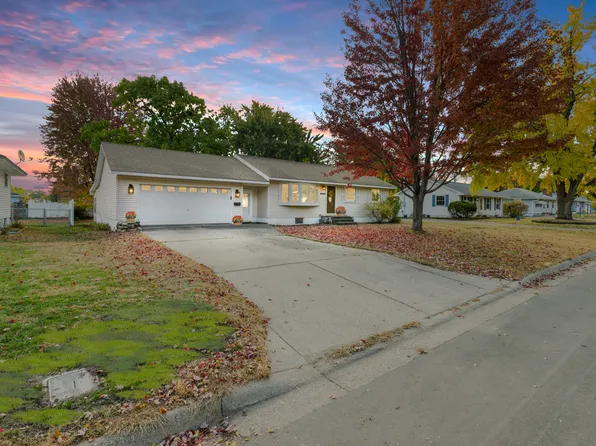 8423 16th Ave S, Bloomington, MN 55425