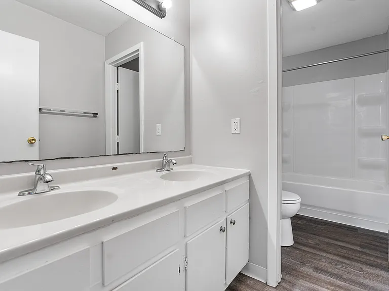 356 Locust St #A — Photo 11