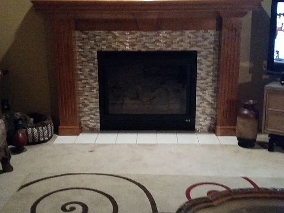 3rd image of 724 Cottonwood Ct