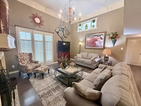 2302 Slide Rd Unit 18, Lubbock, TX 79407