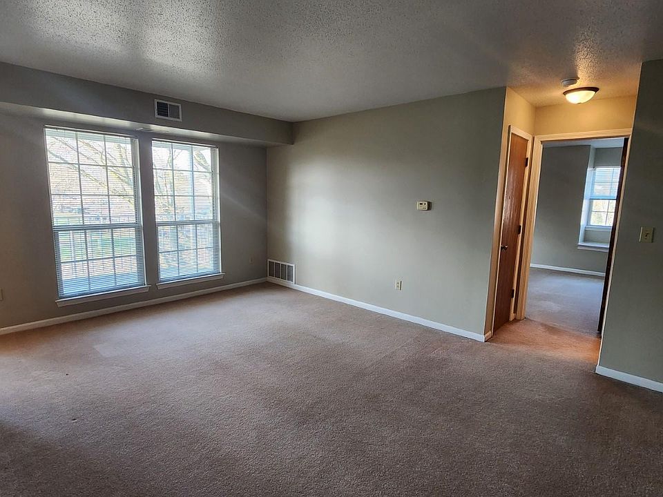 1st image of 210 N Sage St #9