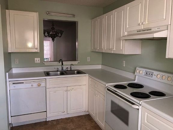 5th image of 4754 Brookwood Dr