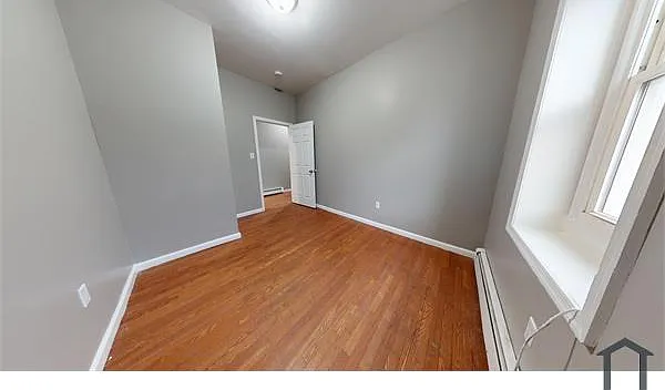 434 Port Richmond Ave #2R — Photo 6