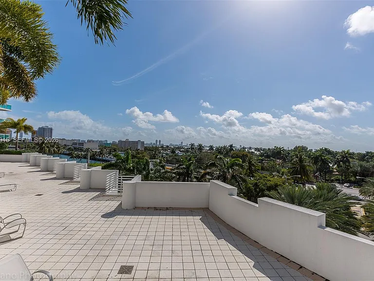 7900 Harbor Island Dr #706 — Photo 27