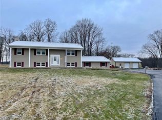 3902 Newton Falls Rd, Diamond, OH 44412