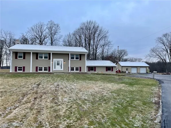 3902 Newton Falls Rd, Diamond, OH 44412