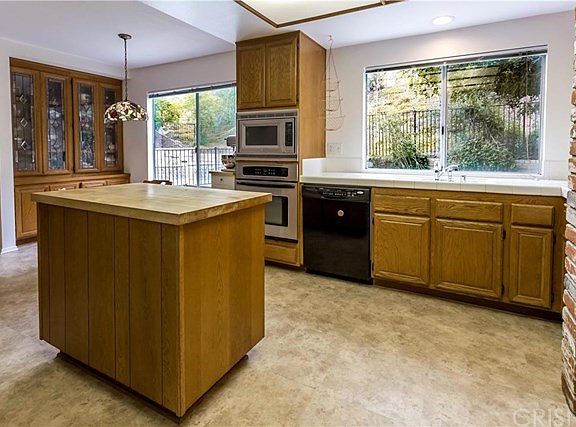 Kitchen Island, Built-In Microwave & Oven