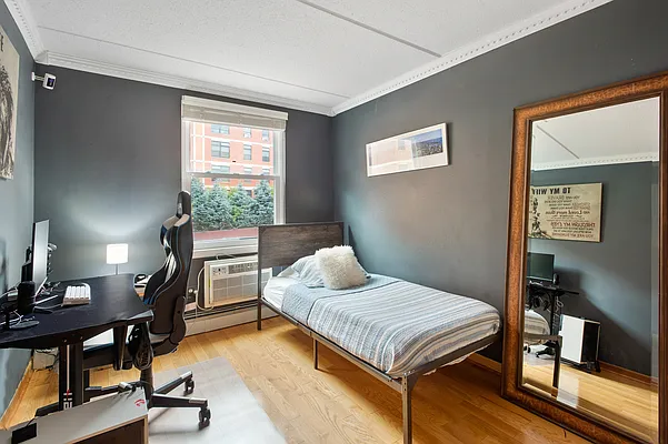 Sold by Nest Seekers International | media 10