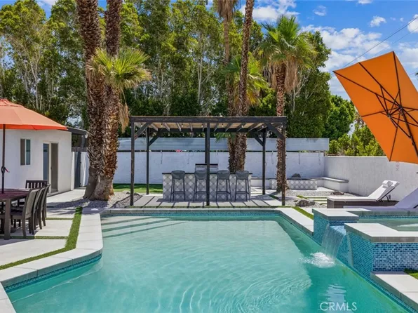 2665 E Vincentia Rd, Palm Springs, CA 92262