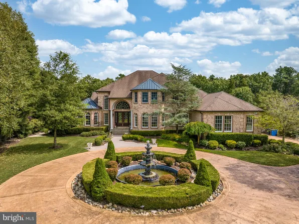 26 Royal Oak Ct, West Creek, NJ 08092