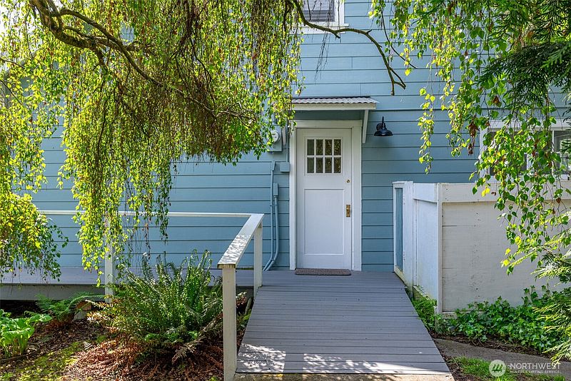 5th image of 5392 Shore Meadow Road