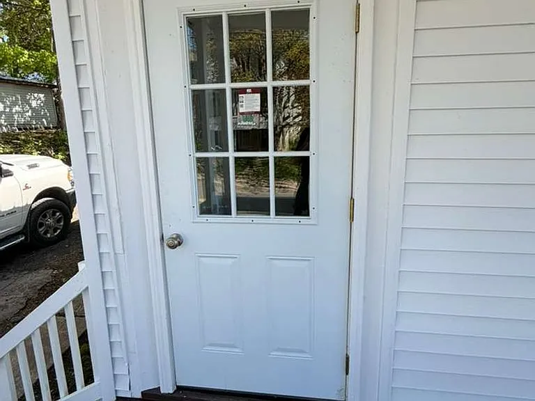 208 Utica St — Photo 11