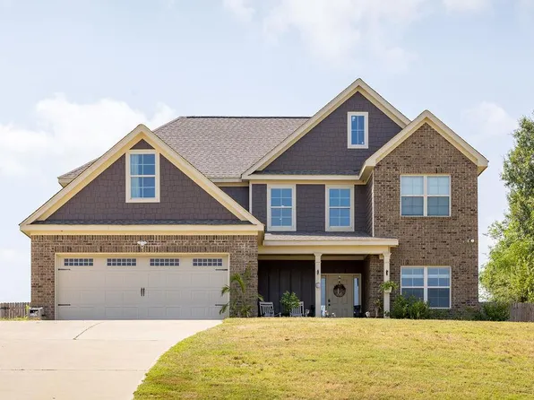 4 Shiloh Dr, Fort Mitchell, AL 36856