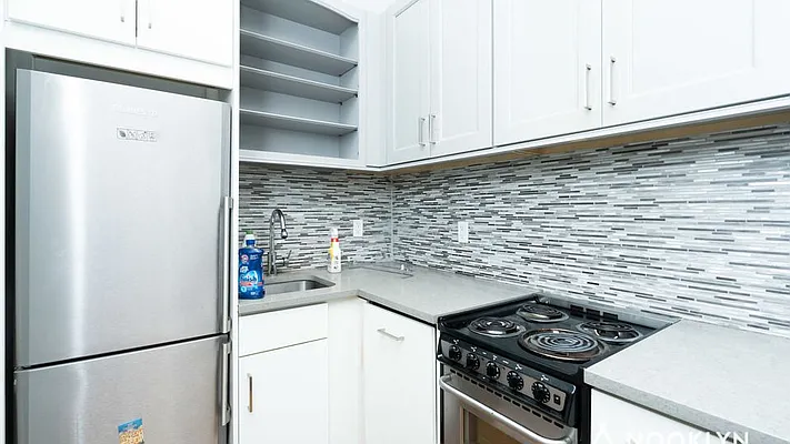 Rented by Nooklyn NYC LLC | media 8