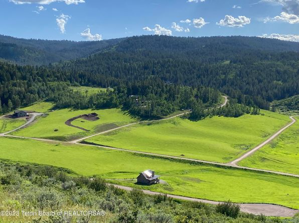 10 Ridge Dr, Freedom, WY 83120