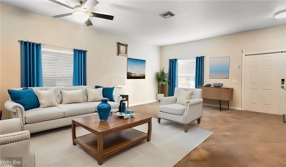 5 bed, 3260 sqft, $2,949 — Photo 3