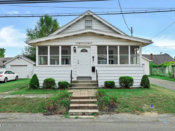 8 Dott Avenue, Albany, NY 12205