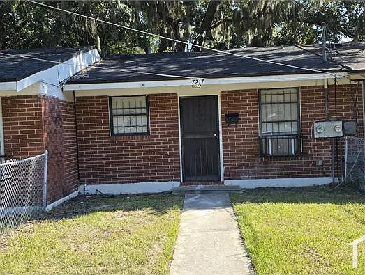 2 bed, 697 sqft, $975 — Photo 1
