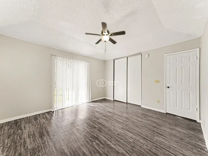 9415 Wallingham Dr — Photo 13