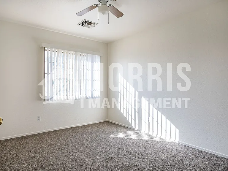 1632 E Cardinal Dr — Photo 17