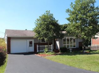 8821 Roosevelt Blvd, Pittsburgh, PA 15237