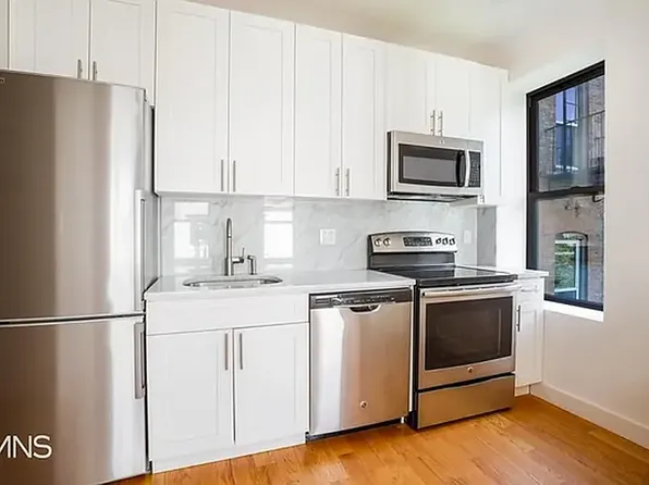 457 15th Street image 1 of 8