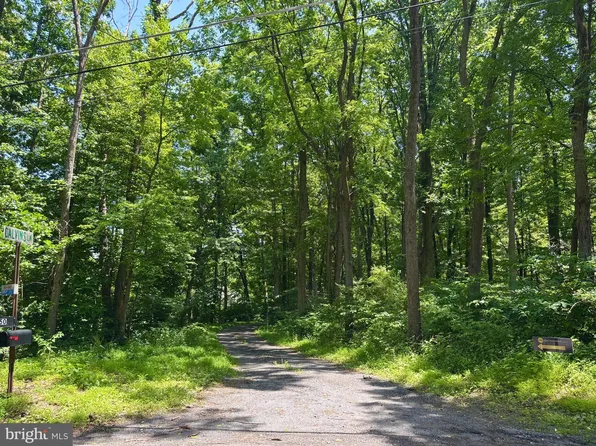 Tower Rd, Mertztown, PA 19539