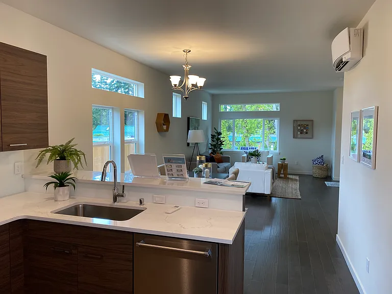 130 Wallace Way NW — Photo 6