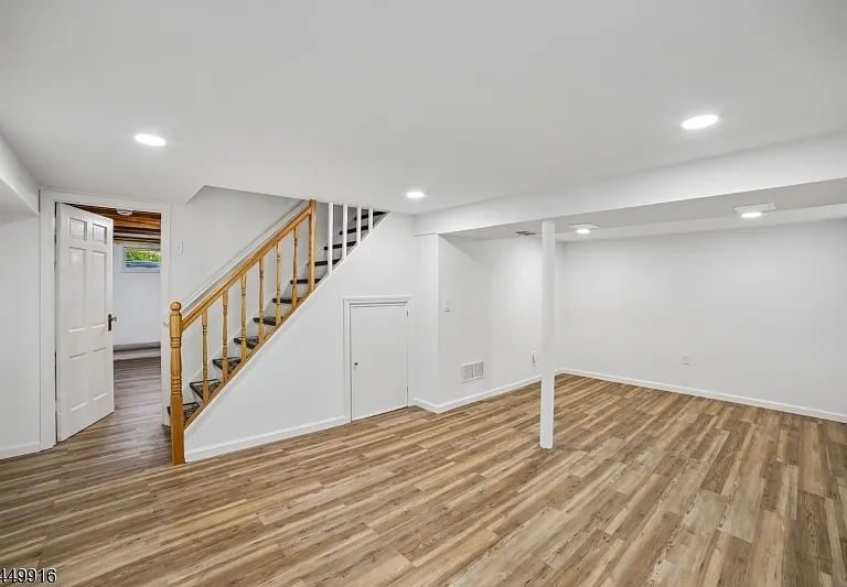 18 Columbia Ave — Photo 19