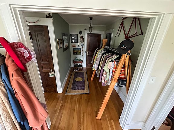 4th image of 303 Lafayette St APT 10