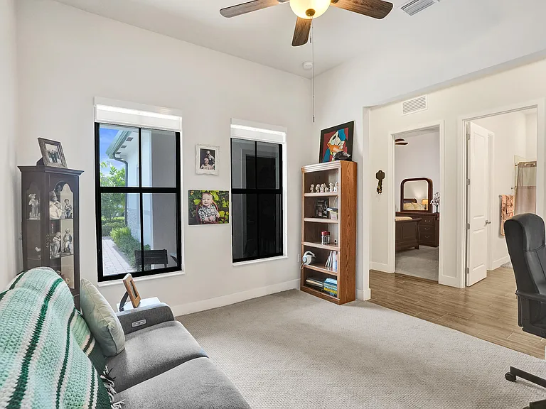 6336 W Blue Spring Dr — Photo 9