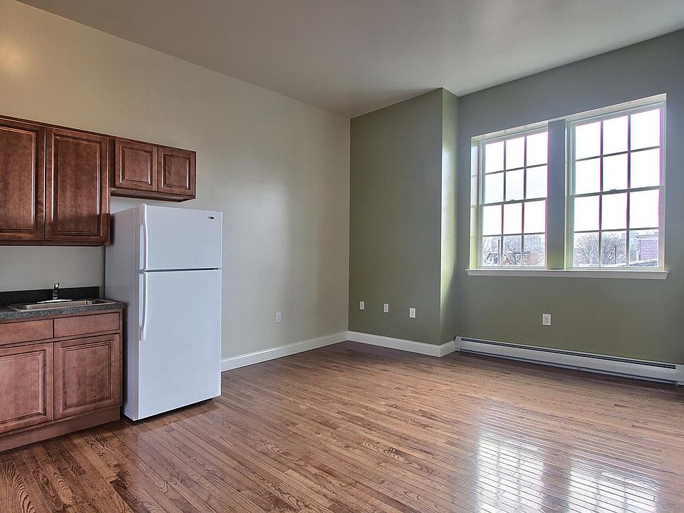 1st image of 1841 N 3rd St APT 202